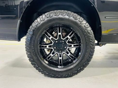 Used 2019 RAM 1500 Tradesman w/ Chrome Plus Package AWD/4WD image 9