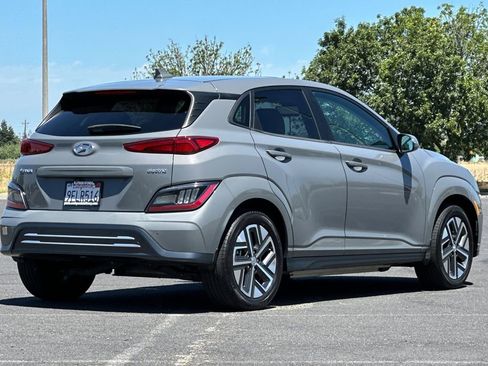 Used 2023 Hyundai Kona Limited FWD image 4