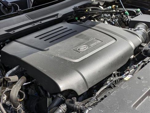 New 2025 Land Rover Defender 110 S image 19