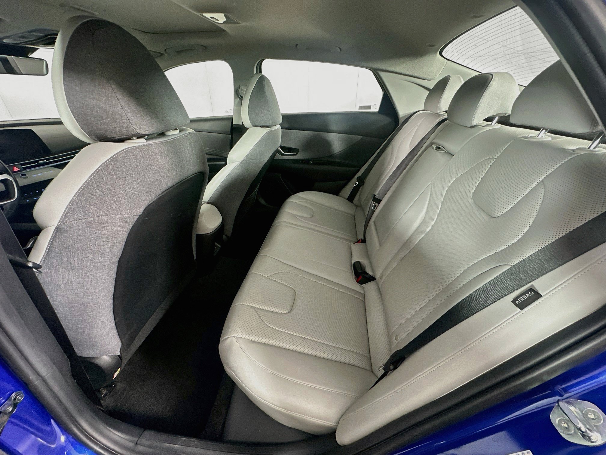 Used 2024 Hyundai Elantra Limited FWD image 28
