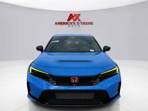 Used 2023 Honda Civic Type R image 9