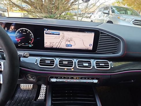 Used 2025 Mercedes-Benz GLE 63 AMG S image 17