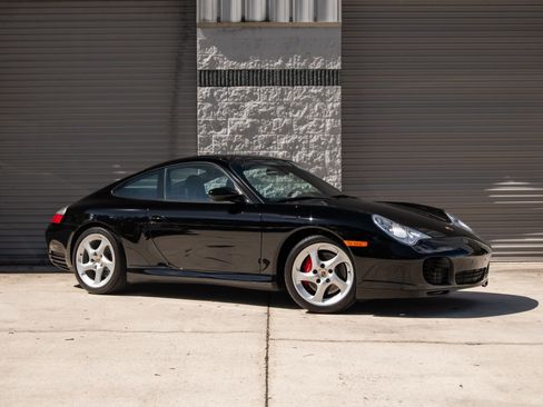 Used 2004 Porsche 911 Carrera 4S image 1