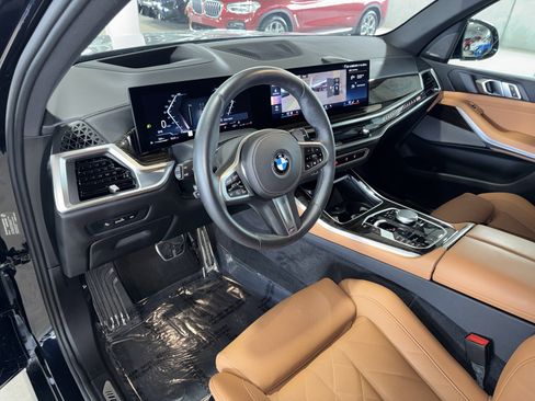 Certified 2025 BMW X5 xDrive40i w/ M Sport Package image 20