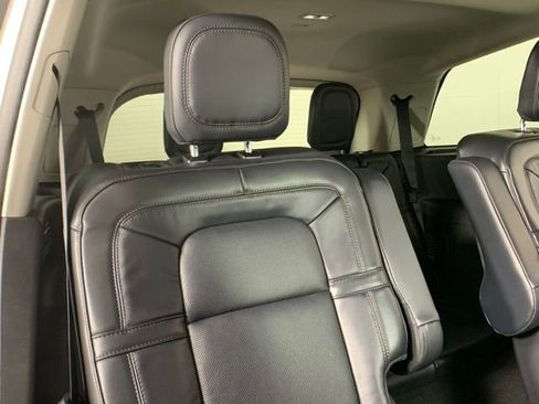New 2025 Lincoln Aviator Reserve w/ Luxury Package image 29