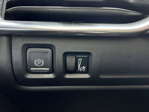 Used 2021 Cadillac XT4 Sport image 11