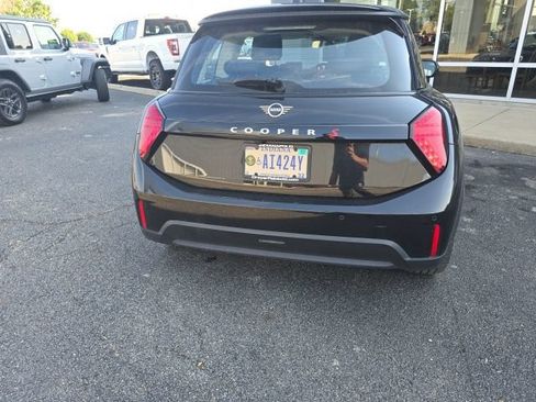 Used 2025 MINI Cooper S FWD image 6