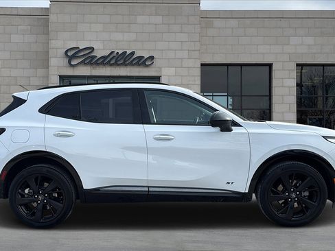 Used 2024 Buick Envision Sport Touring image 2