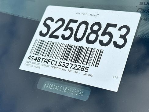 New 2025 Subaru Outback Premium image 4