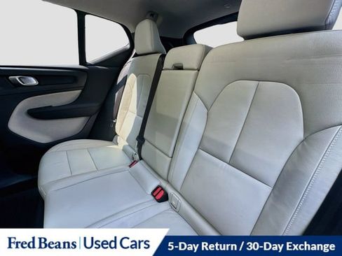 Used 2023 Volvo XC40 B5 Plus w/ Driver Assist Package AWD/4WD image 30