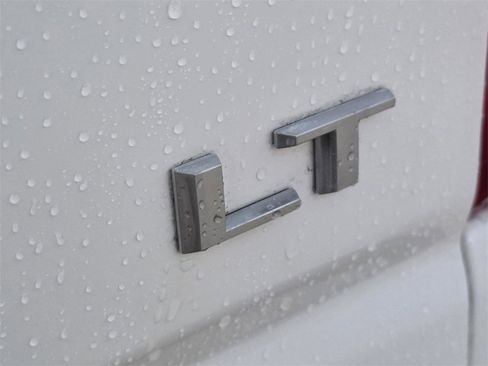 Used 2024 Chevrolet Silverado 2500 LT image 8