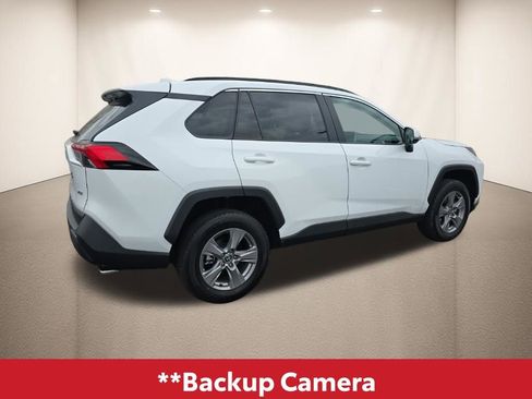 Used 2025 Toyota RAV4 XLE w/ Convenience Package image 5