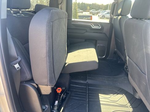 Used 2025 Chevrolet Silverado 3500 LT w/ Convenience Package image 24