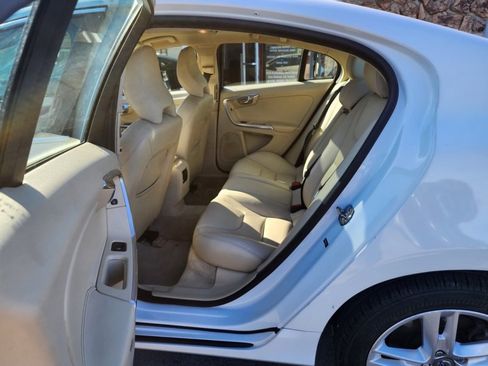 Used 2015 Volvo S60 T5 Premier image 12