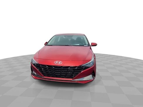 Used 2021 Hyundai Elantra Limited FWD image 3