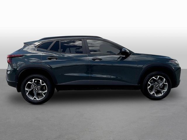Used 2025 Chevrolet Trax LT w/ LT Convenience Package FWD image 8