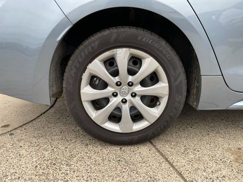 Used 2023 Toyota Corolla LE image 23