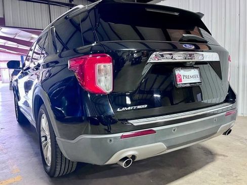 Used 2021 Ford Explorer Limited w/ Equipment Group 301A RWD image 5