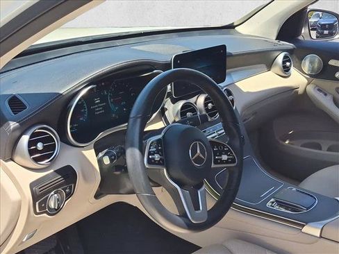 Used 2020 Mercedes-Benz GLC 350e 4MATIC image 10