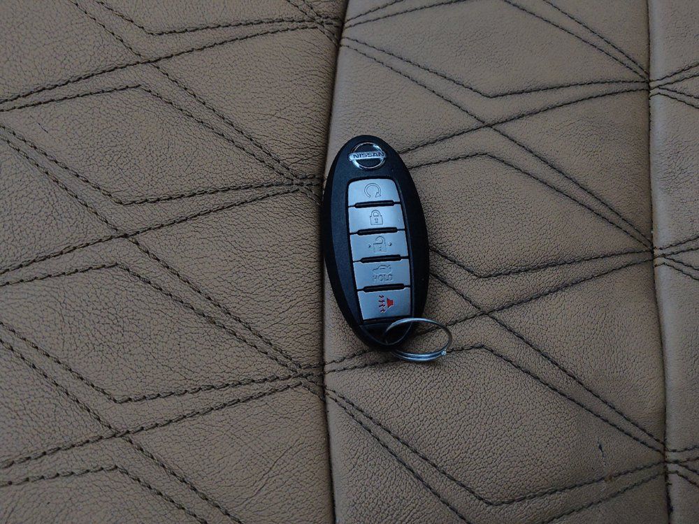 Used 2021 Nissan Sentra SV w/ SV Premium Package FWD image 32