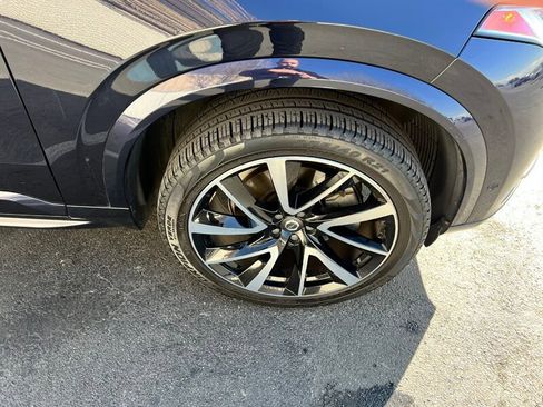 Used 2019 Volvo XC90 T6 Momentum w/ Advanced Package image 11