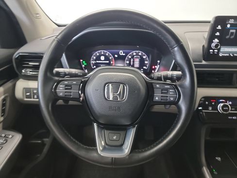 Used 2023 Honda Pilot Elite image 17