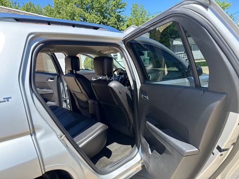 Used 2017 GMC Terrain SLT AWD/4WD image 13