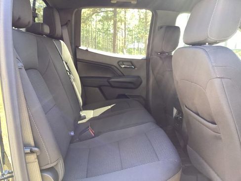 New 2025 GMC Canyon Elevation w/ Convenience Package image 17