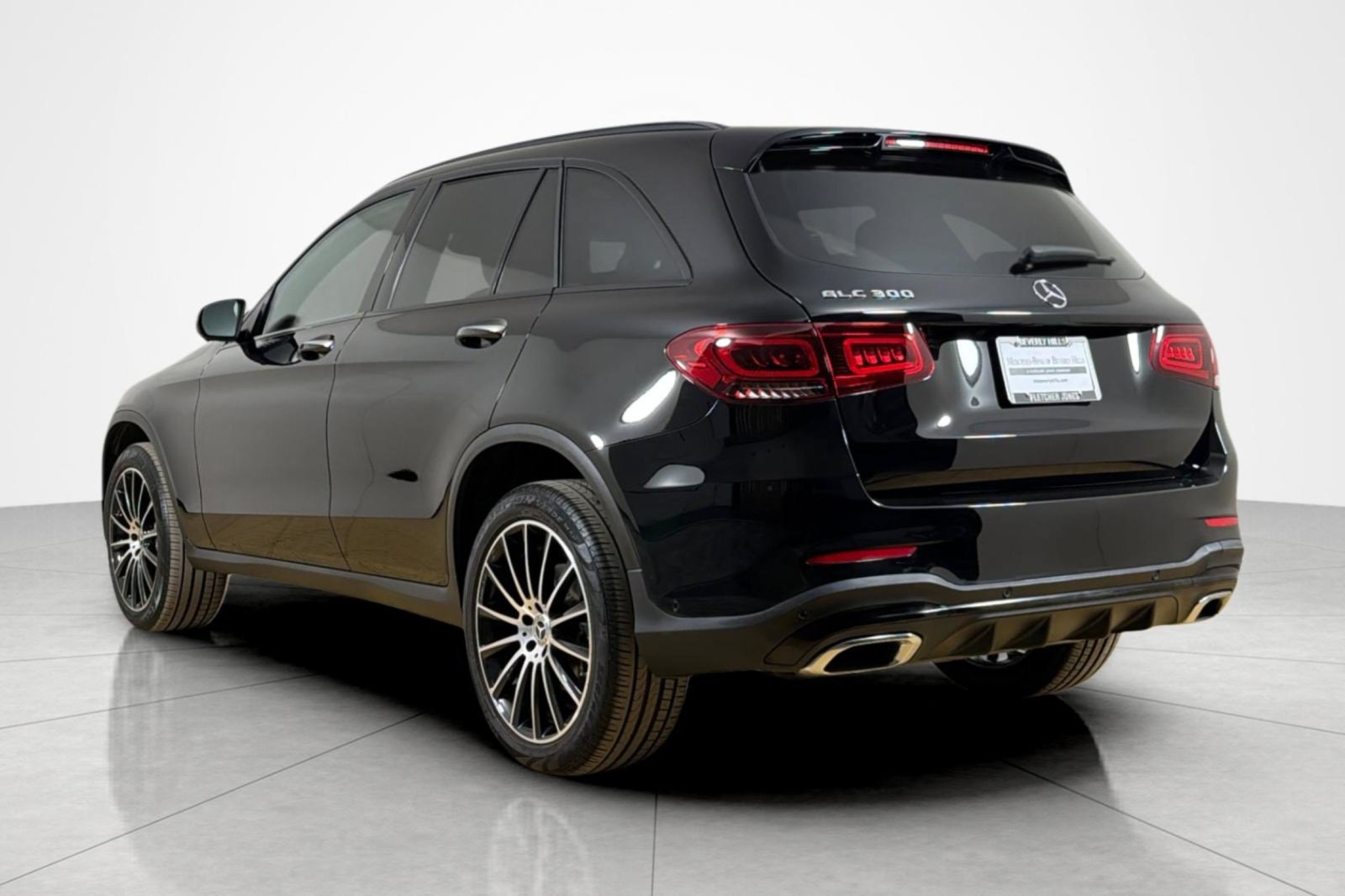 Used 2022 Mercedes-Benz GLC 300 image 3
