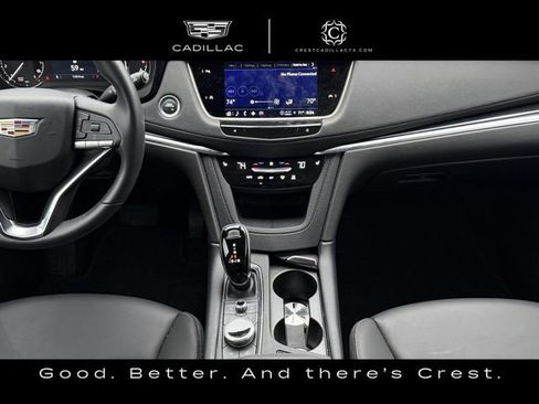 Certified 2025 Cadillac XT6 Luxury FWD image 15