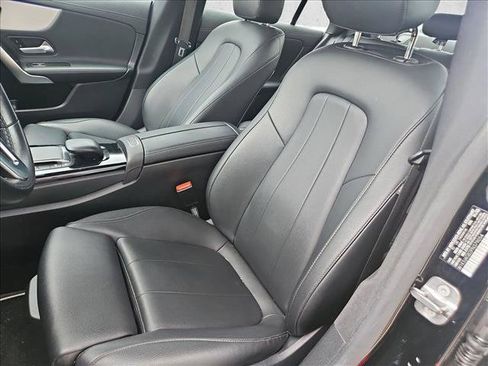 Used 2023 Mercedes-Benz CLA 250 image 13