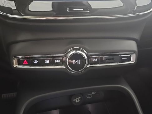 New 2026 Volvo XC40 B5 Plus w/ Climate Package image 14