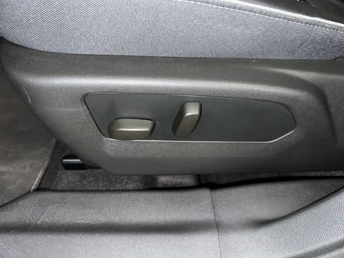 Certified 2023 Buick Envision Essence image 3