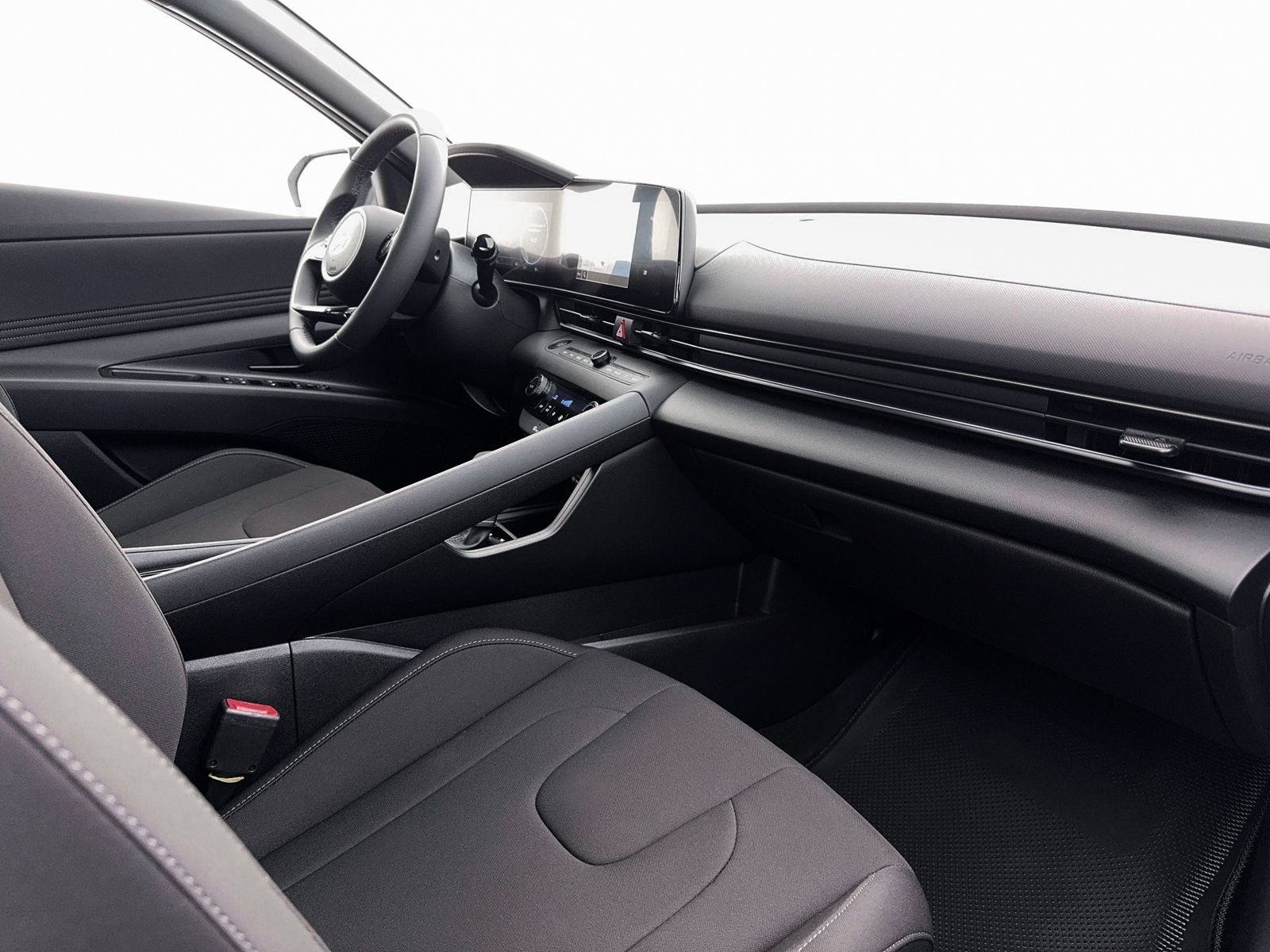 New 2026 Hyundai Elantra SEL FWD image 15