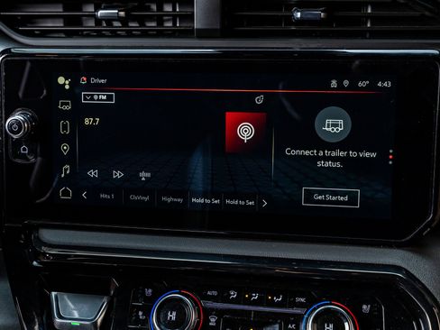 Used 2024 GMC Sierra 1500 AT4 w/ AT4 Preferred Package image 24