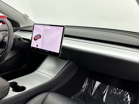 Used 2020 Tesla Model 3 Performance image 31
