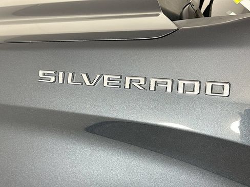 Used 2021 Chevrolet Silverado 1500 Custom AWD/4WD image 24