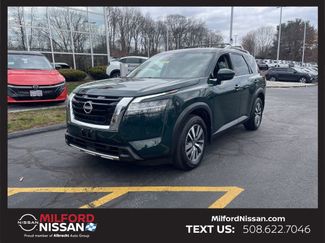 Certified 2024 Nissan Pathfinder SL video 1