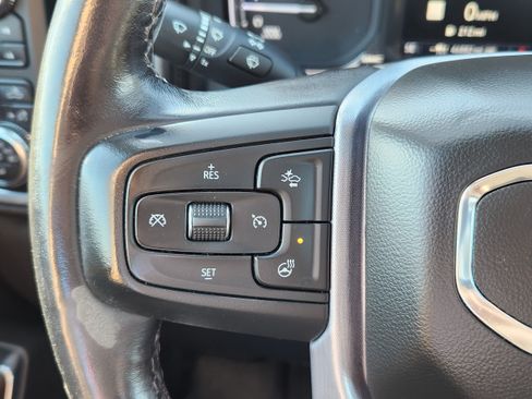 Used 2022 GMC Sierra 1500 SLT w/ SLT Premium Plus Package AWD/4WD image 15
