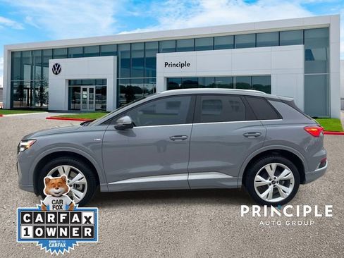 Used 2019 Audi e-tron Prestige w/ Prestige Package AWD/4WD image 6