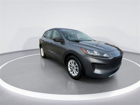 Used 2022 Ford Escape S image 2