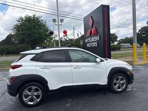 Used 2023 Hyundai Kona SEL w/ Convenience Package AWD/4WD image 2