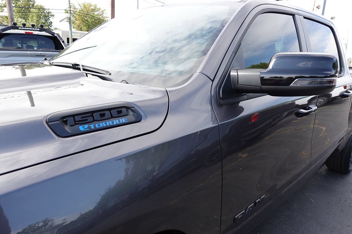 Used 2024 RAM 1500 Big Horn AWD/4WD image 7