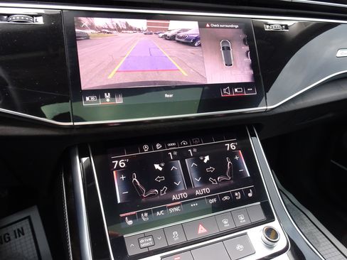 Used 2023 Audi Q8 Premium Plus w/ Premium Plus Package image 15