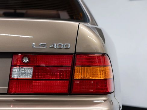 Used 1998 Lexus LS 400 image 31