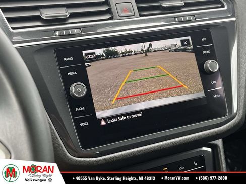 Used 2022 Volkswagen Tiguan SE AWD/4WD image 26