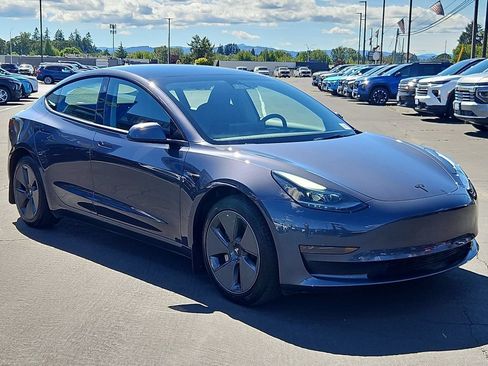 Used 2023 Tesla Model 3 Standard Range RWD image 8