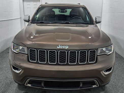Used 2021 Jeep Grand Cherokee Limited image 3