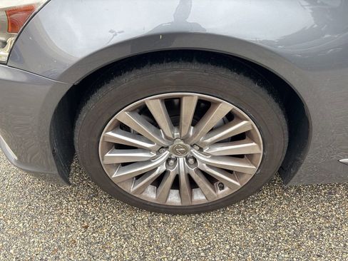 Used 2013 Lexus LS 460 w/ Comfort Pkg image 12