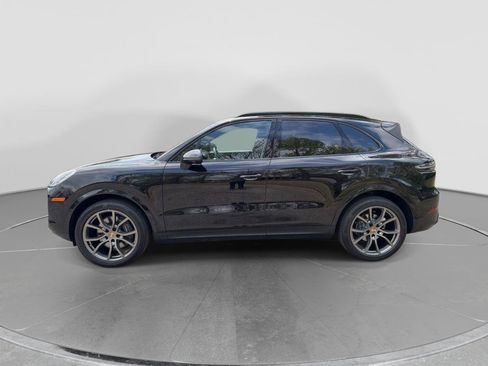 Used 2023 Porsche Cayenne Platinum Edition AWD/4WD image 2